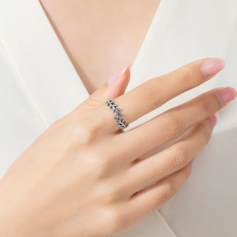 Lily Sterling Silver Luck Charm Leaf Ring